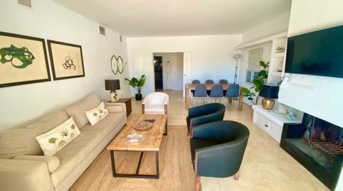 Foto 2 de Apartament en venda a Calle Cerro Andevalo, Lomas de Marbella Club, Marbella