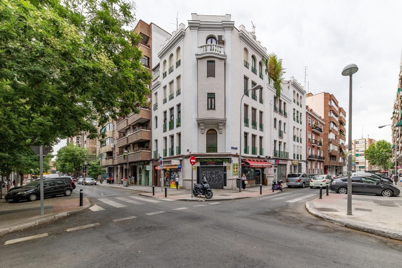Exterior view of Flat for sale in  Madrid Capital  with Air Conditioner, Heating and Oven