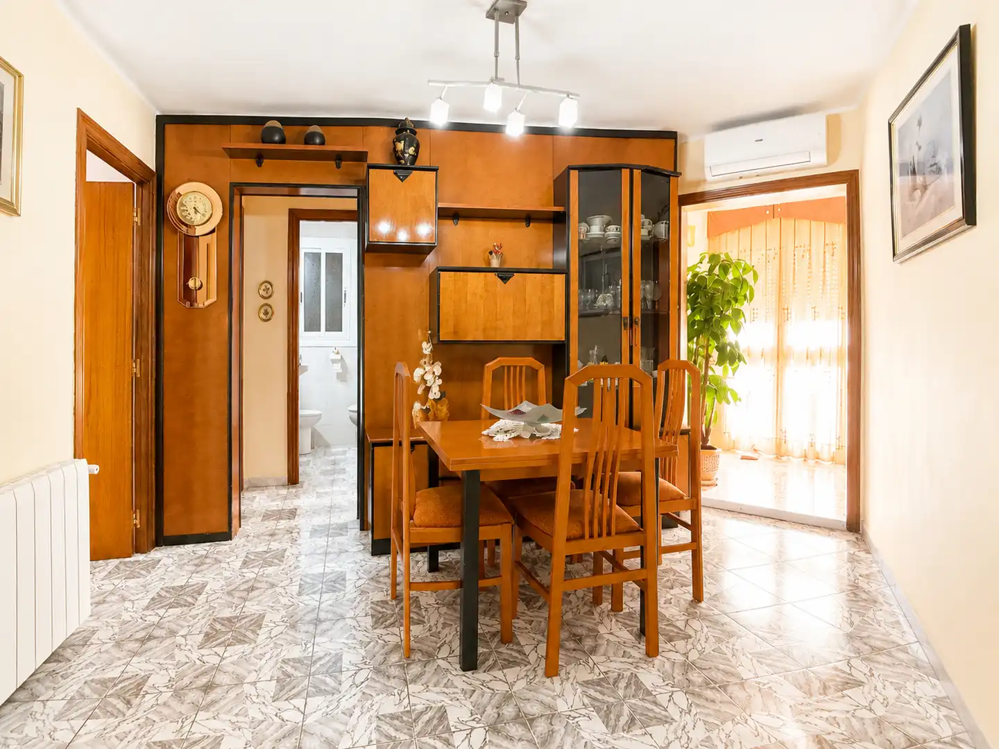 Comedor de Piso en venta en Santa Coloma de Gramenet con Aire acondicionado, Calefacción y Balcón