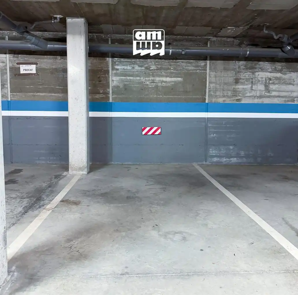 Parking de Planta baja en venta en Llançà con Amueblado