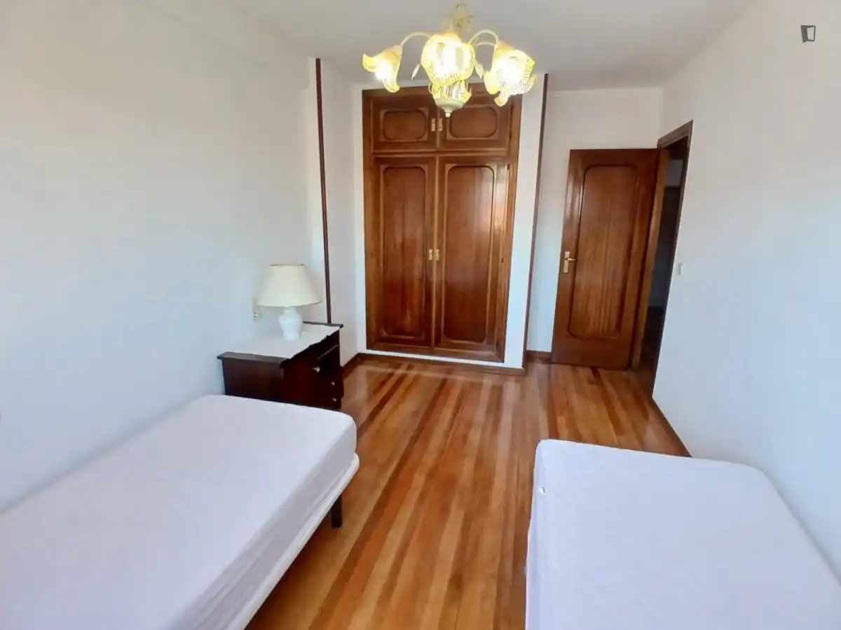 Habitación de Apartamento para compartir en Valladolid con Amueblado, Horno y Lavadora