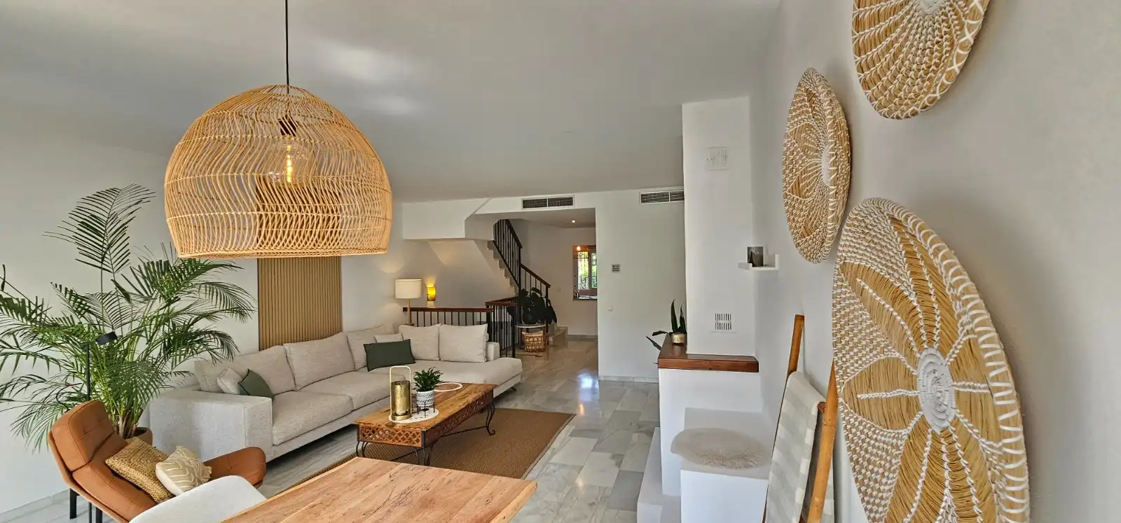 Sala de estar de Casa adosada de alquiler en Alhaurín de la Torre con Aire acondicionado, Jardín privado y Terraza
