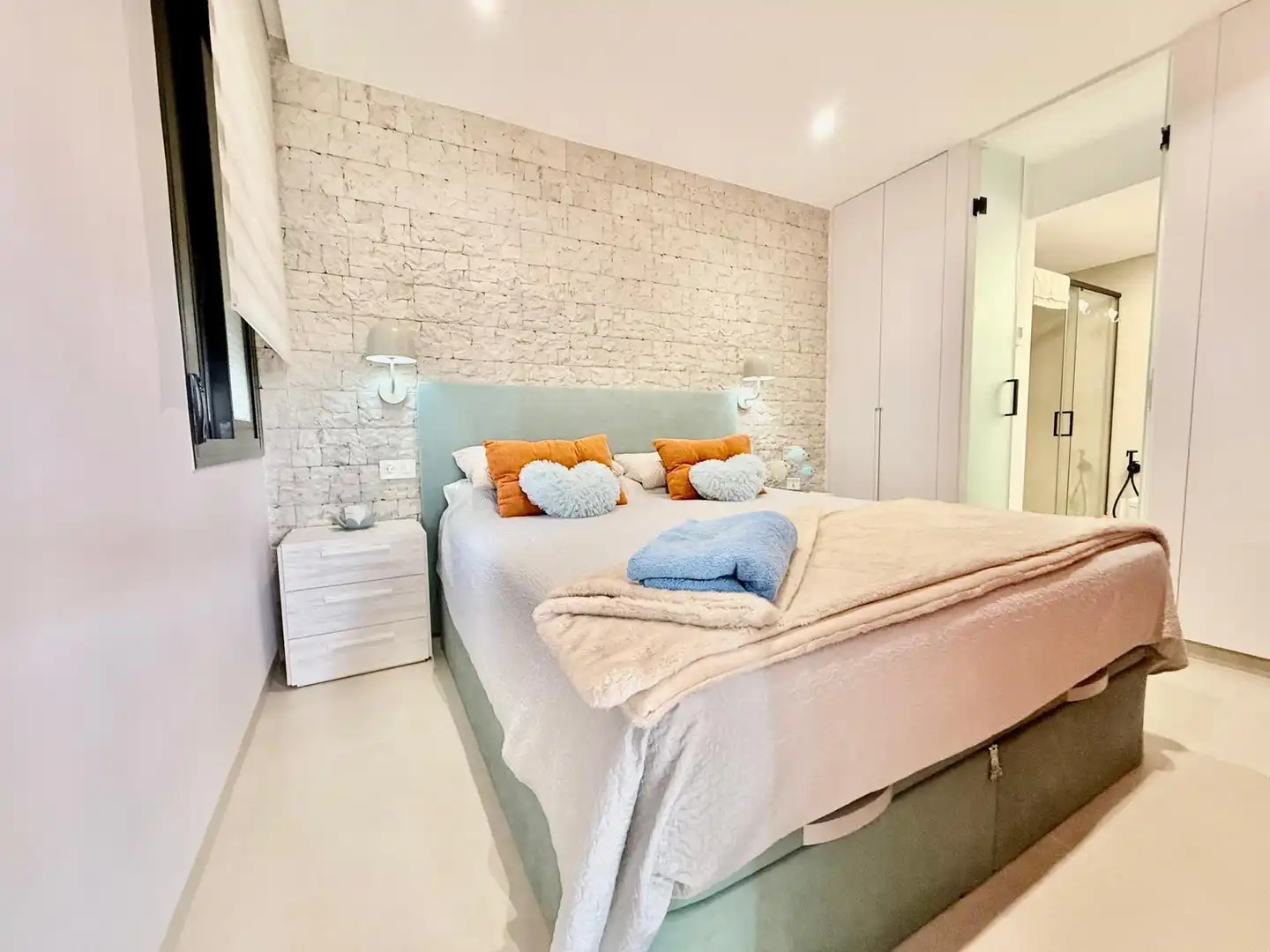 Schlafzimmer von Dachboden zum Verkauf in San Pedro del Pinatar mit Klimaanlage, Heizung und Privatgarten
