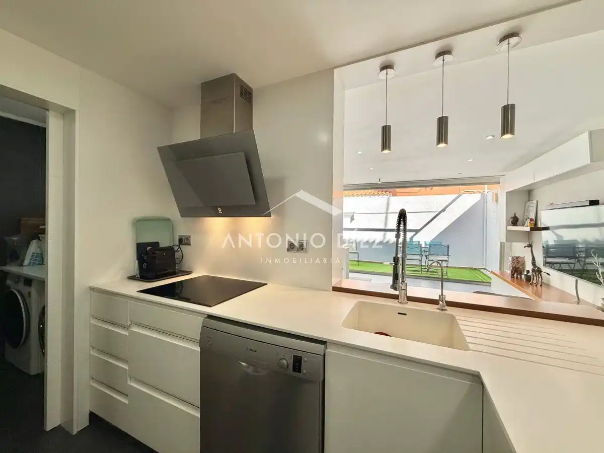 Detached homes for sale in La Serranica - Sagrado Corazón