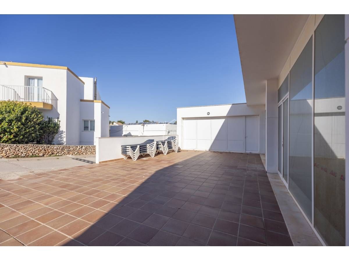 Terrassa de Local en venda en Sant Lluís