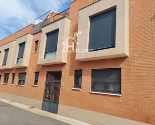 Exterior view of Attic to rent in Marchamalo  with Heating, Terrace and Storage room