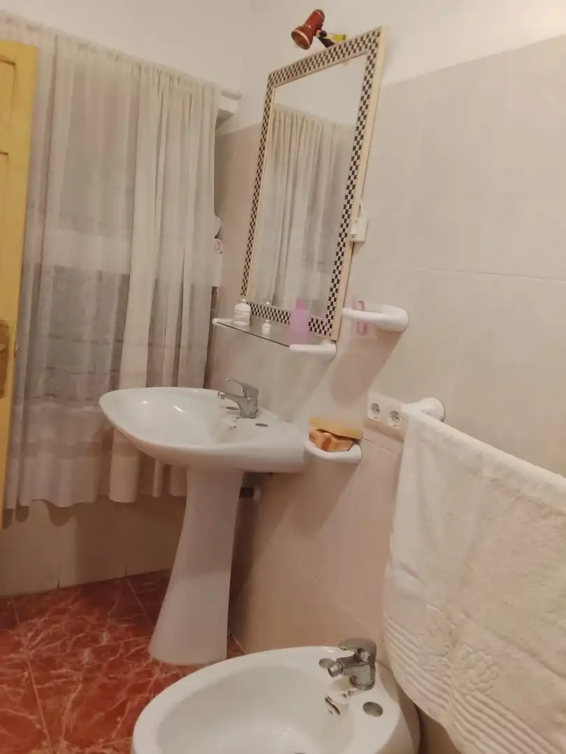 Baño de Casa o chalet en venta en Buenache de Alarcón con Trastero, Amueblado y TV