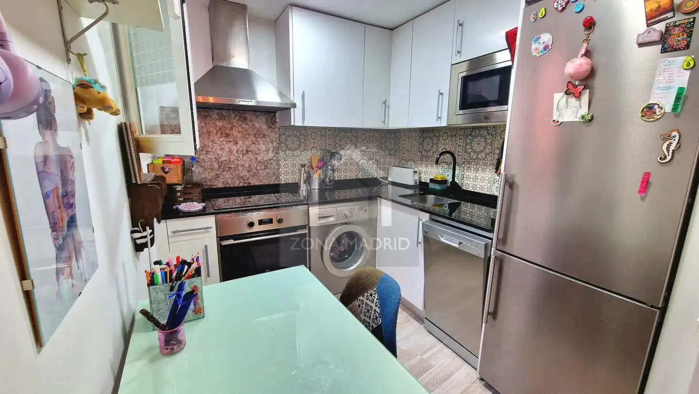 Flat for sale in Calle de San Raimundo, imagen 2