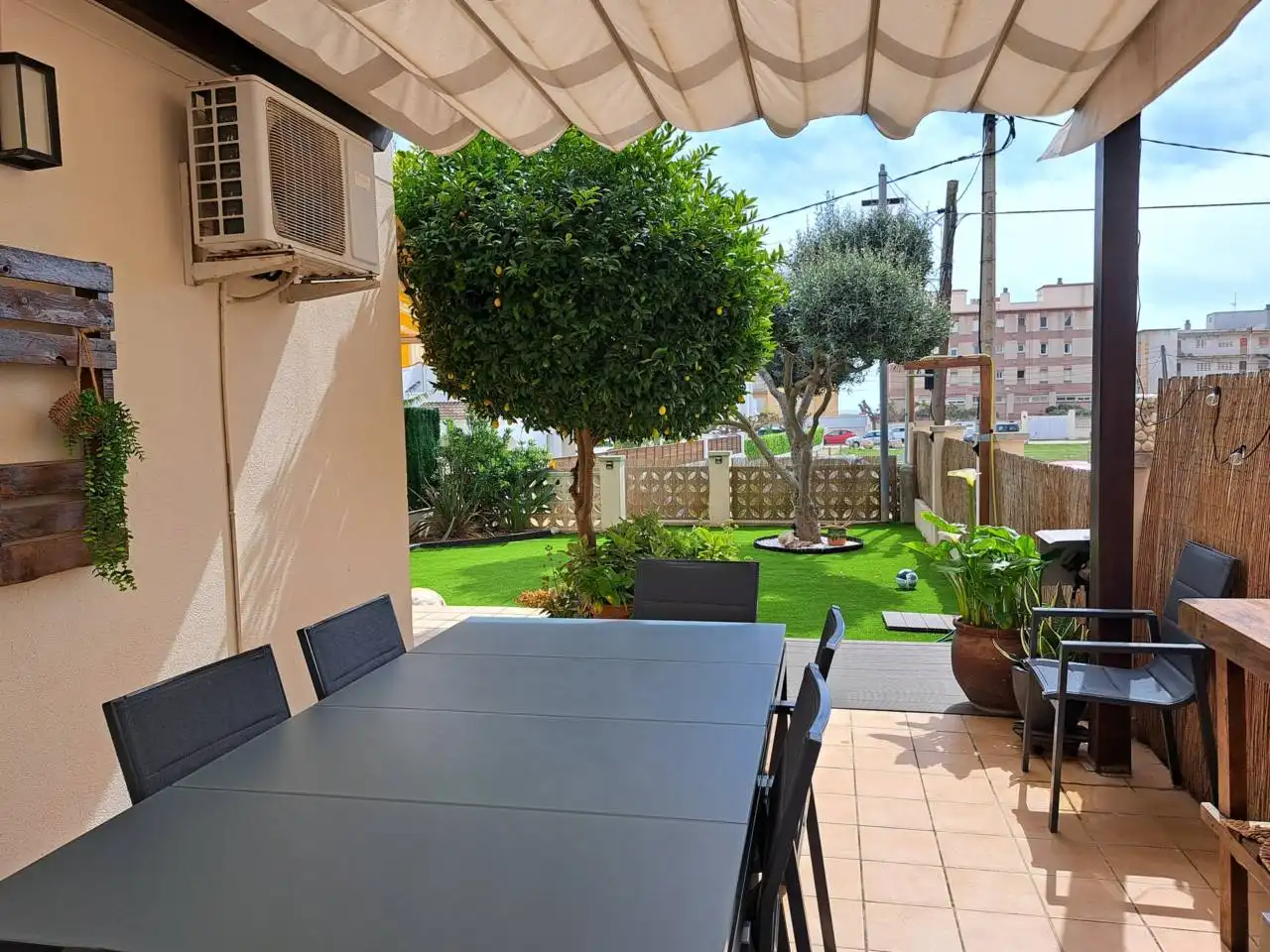 Terrassa de Casa o xalet de lloguer en Vilanova i la Geltrú amb Aire condicionat, Calefacció i Jardí privat