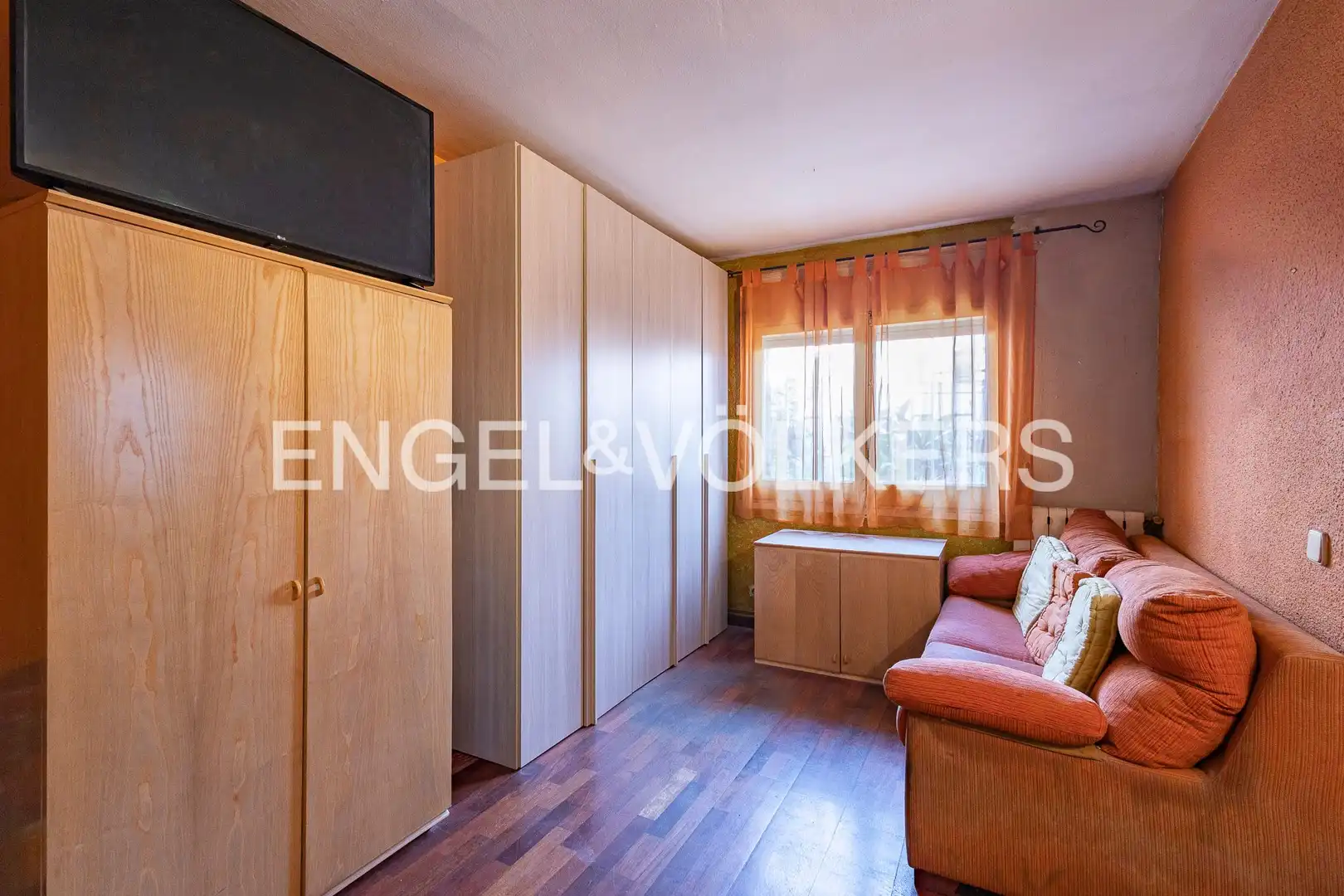 Schlafzimmer von Wohnung zum Verkauf in Molins de Rei mit Klimaanlage, Heizung und Parkett