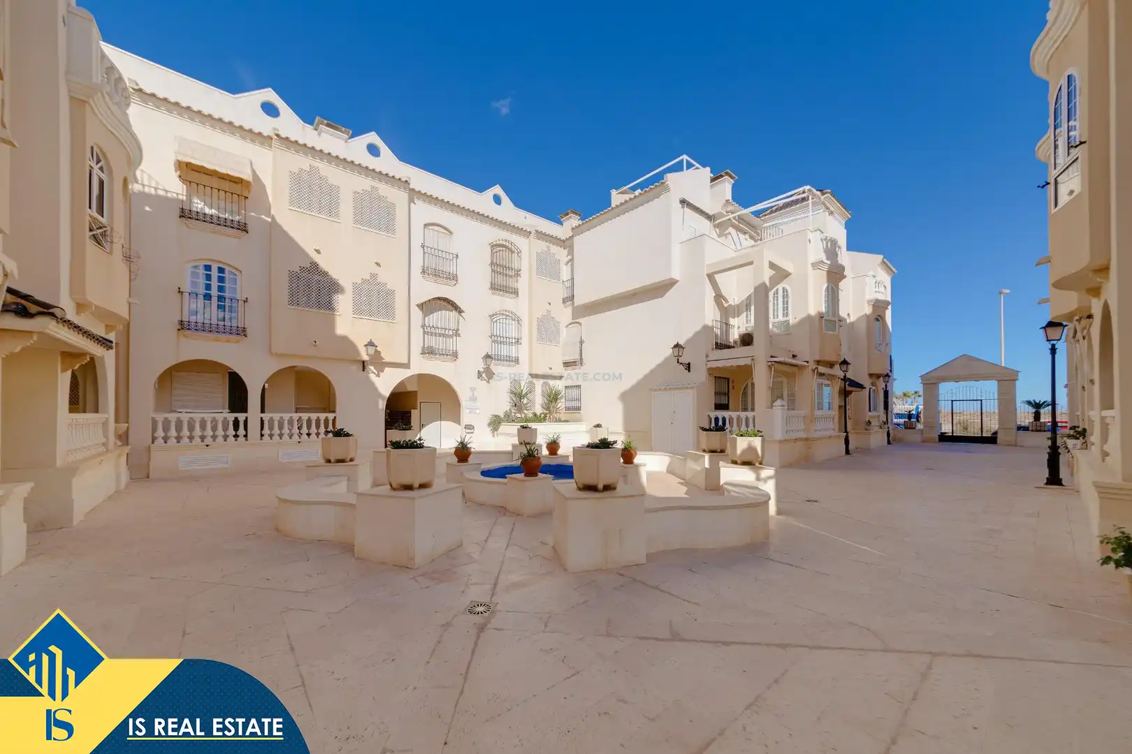 Apartamento con piscina en venta en Playa de los Locos, imagen 45