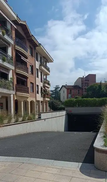 Außenansicht von Garage zur Miete in Zarautz