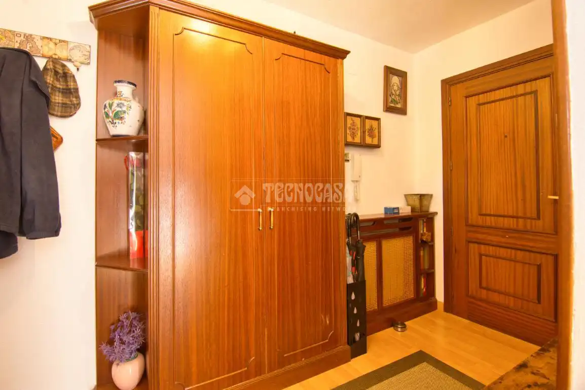 Schlafzimmer von Wohnung zum Verkauf in Santander mit Abstellraum