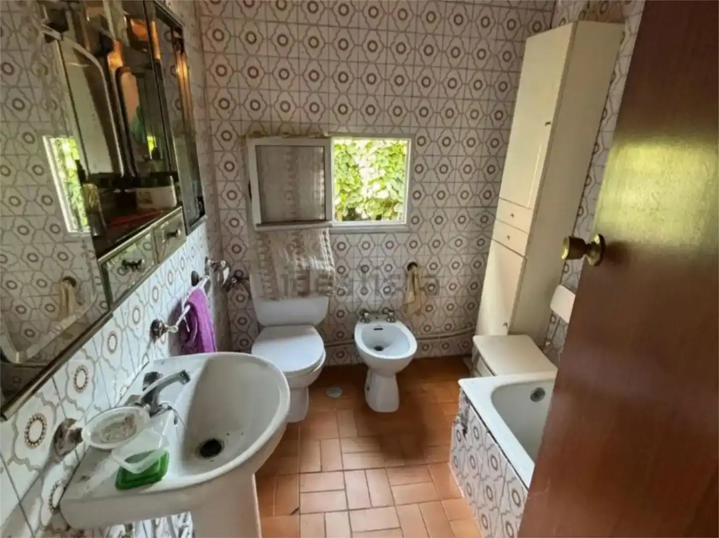 Badezimmer von Wohnung zum Verkauf in Crecente mit Privatgarten und Möbliert