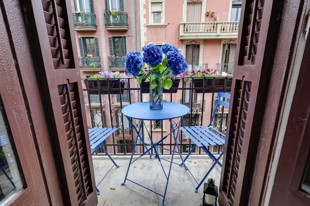 Balcony of Flat for sale in Barcelona  with Air Conditioner and Heating