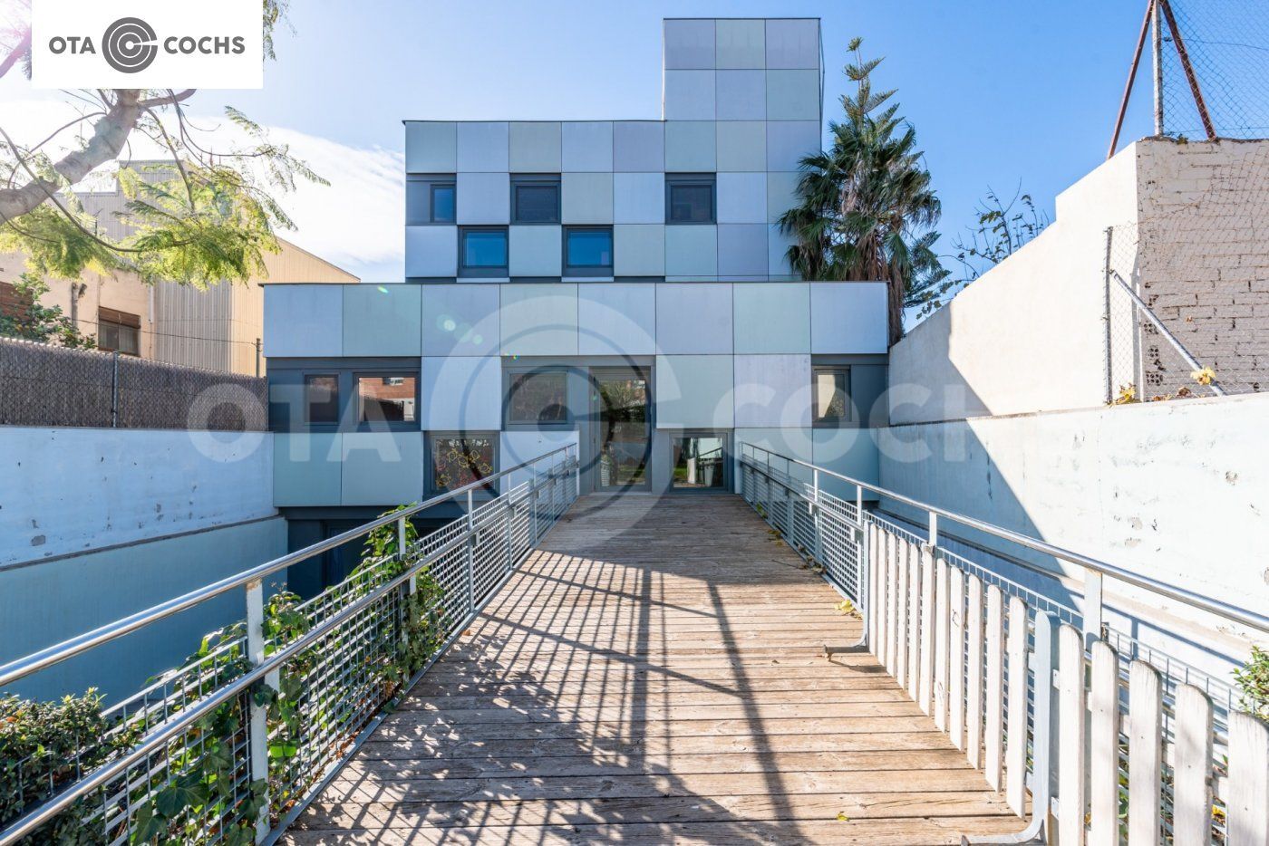 Exterior view of Building for sale in Reus