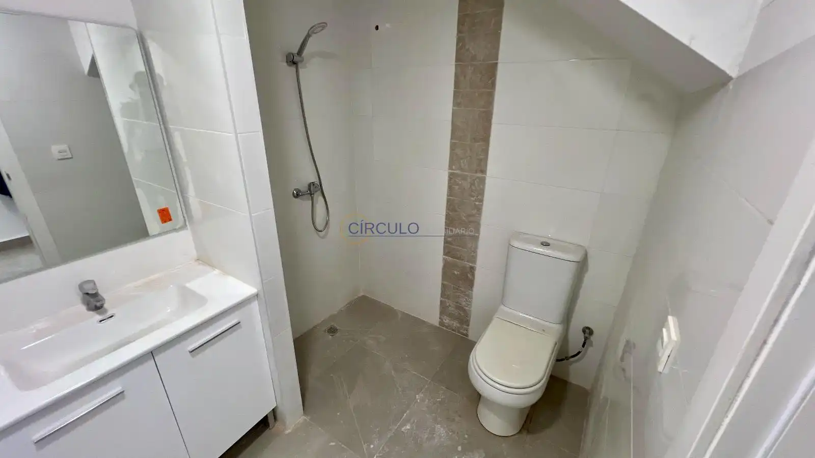 Badezimmer von Wohnung zum Verkauf in Lorca