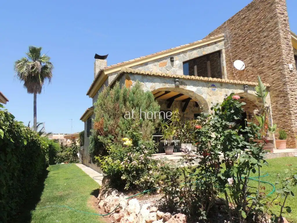 Jardín de Finca rústica en venta en Puçol con Aire acondicionado, Calefacción y Jardín privado