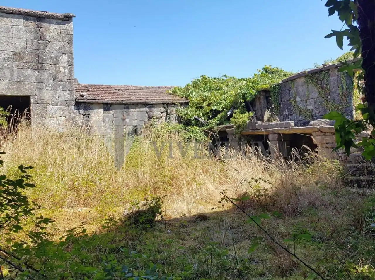 Houses for sale in Fornelos de Montes  with Heating and Terrace
