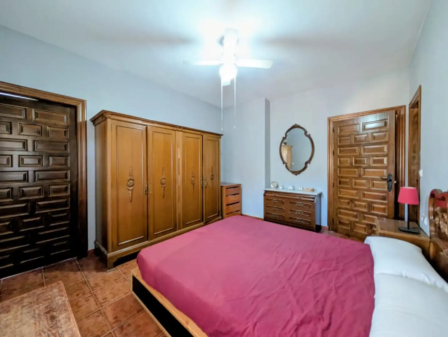 Dormitori de Casa o xalet en venda en Loja amb Aire condicionat, Calefacció i Jardí privat