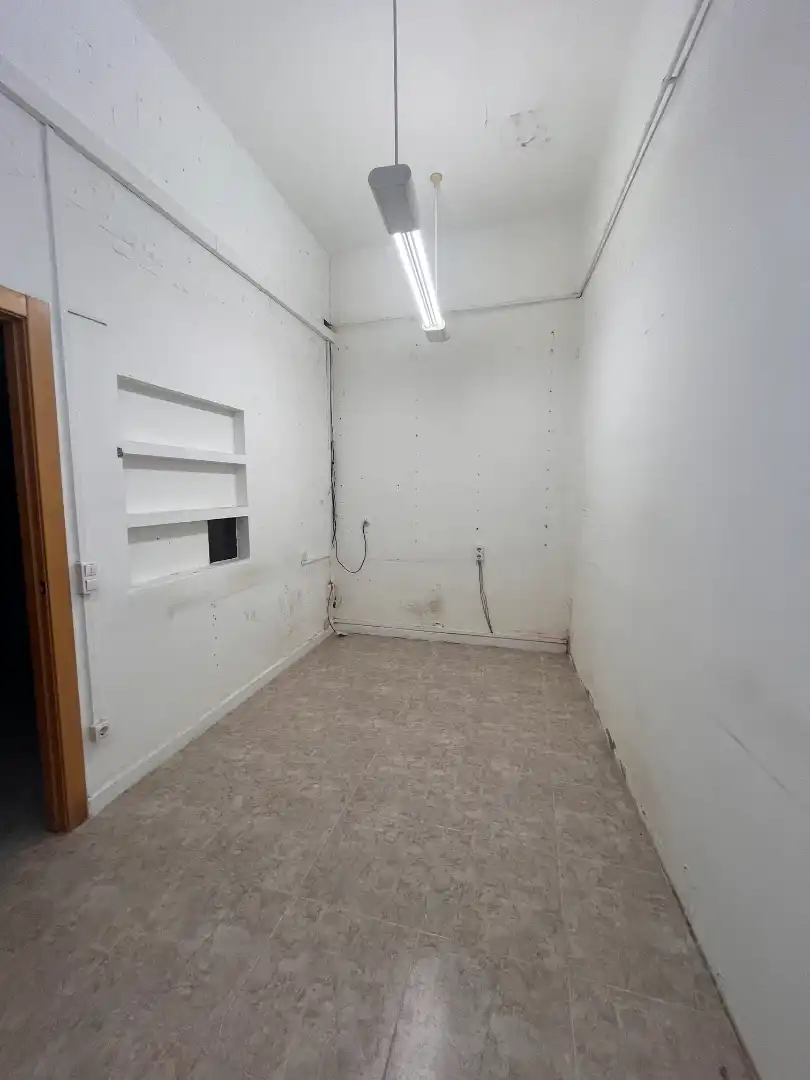 Business premises to rent in Carrer de Roca Labrador 10, imagen 3
