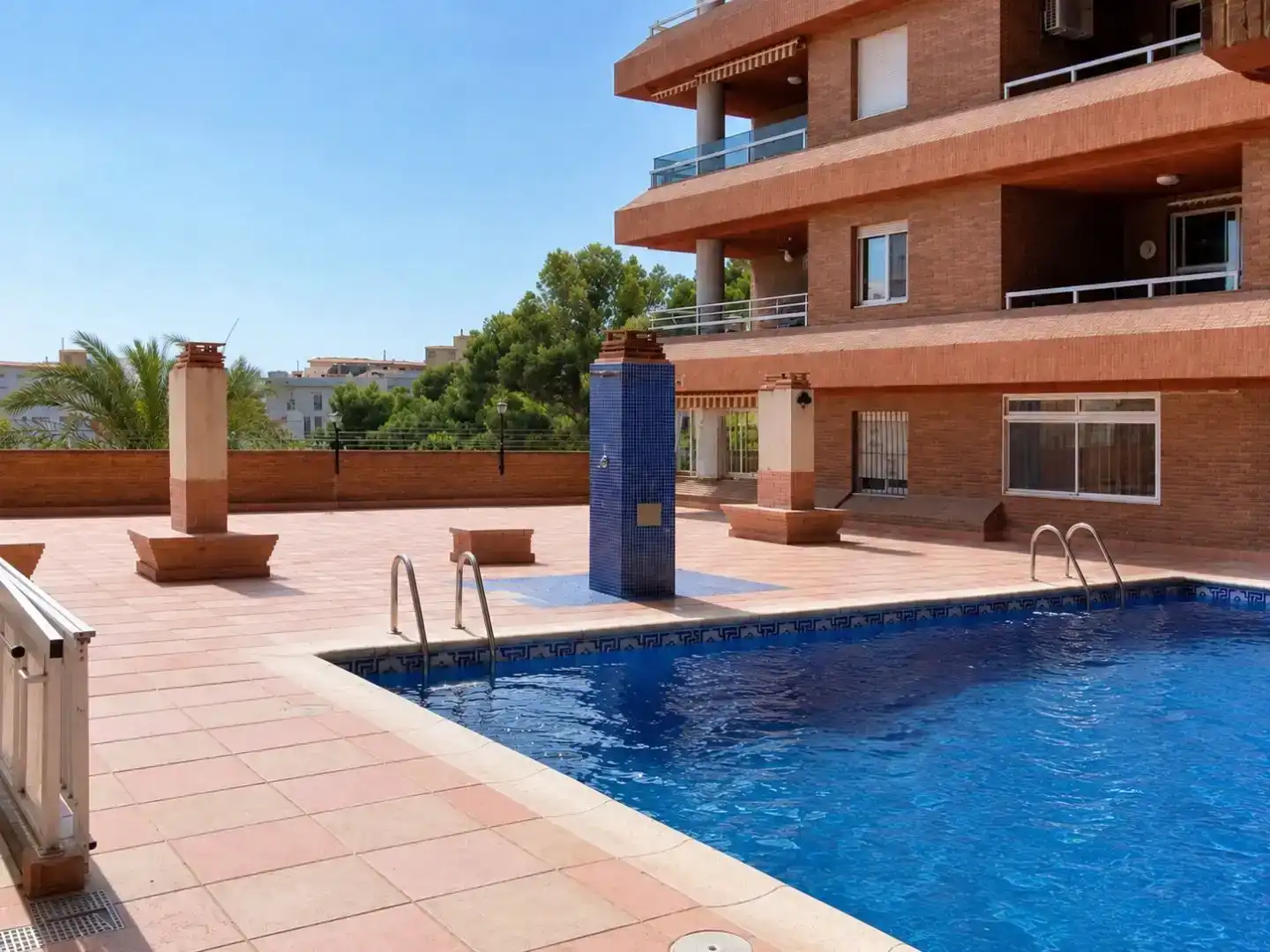 Schwimmbecken von Wohnung zur Miete in Cullera mit Klimaanlage, Schwimmbad und Balkon