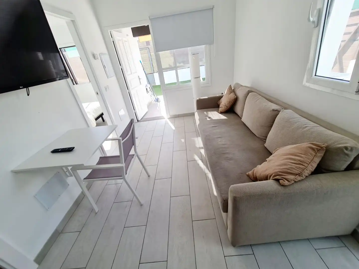 Sala d'estar de Casa o xalet de lloguer en San Bartolomé de Tirajana amb Aire condicionat, Jardí privat i Terrassa