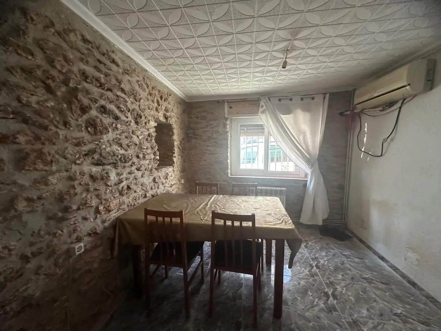 Menjador de Casa o xalet en venda en Santa Bàrbara amb Aire condicionat, Terrassa i Traster