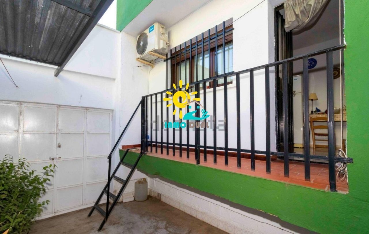 Balcony of Single-family semi-detached for sale in Badajoz Capital  with Air Conditioner