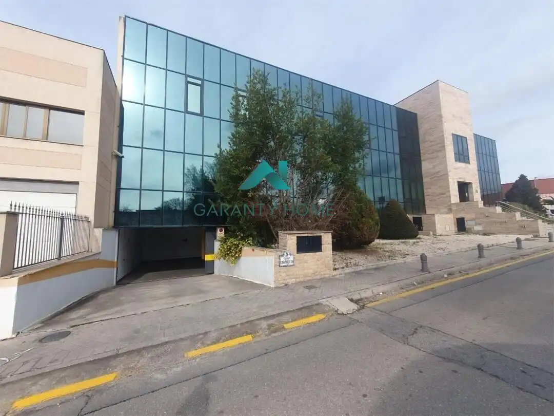 Exterior view of Office for sale in Granada