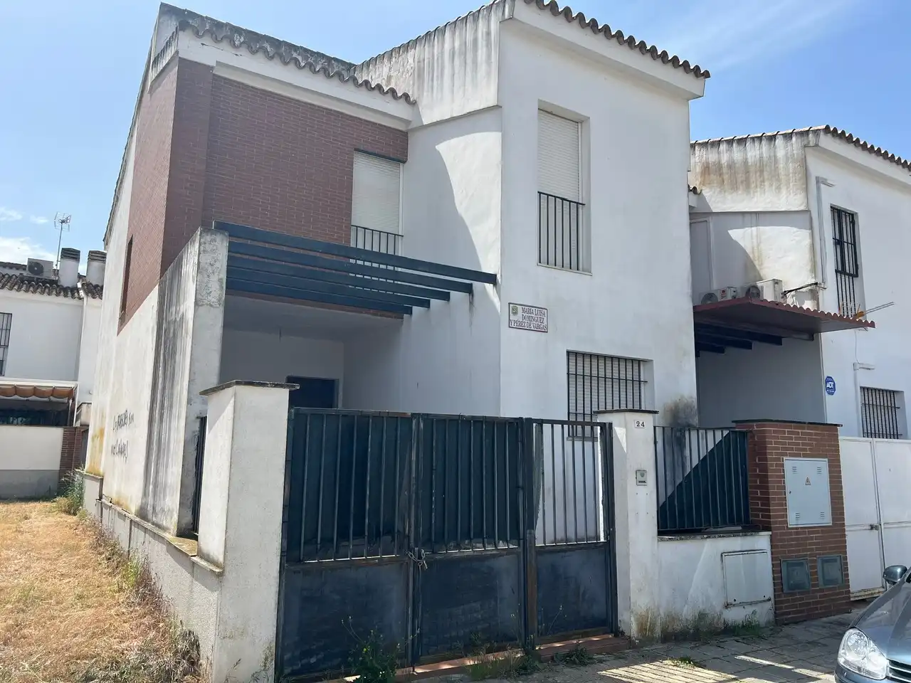 Vista exterior de Casa o chalet en venta en Utrera con Terraza