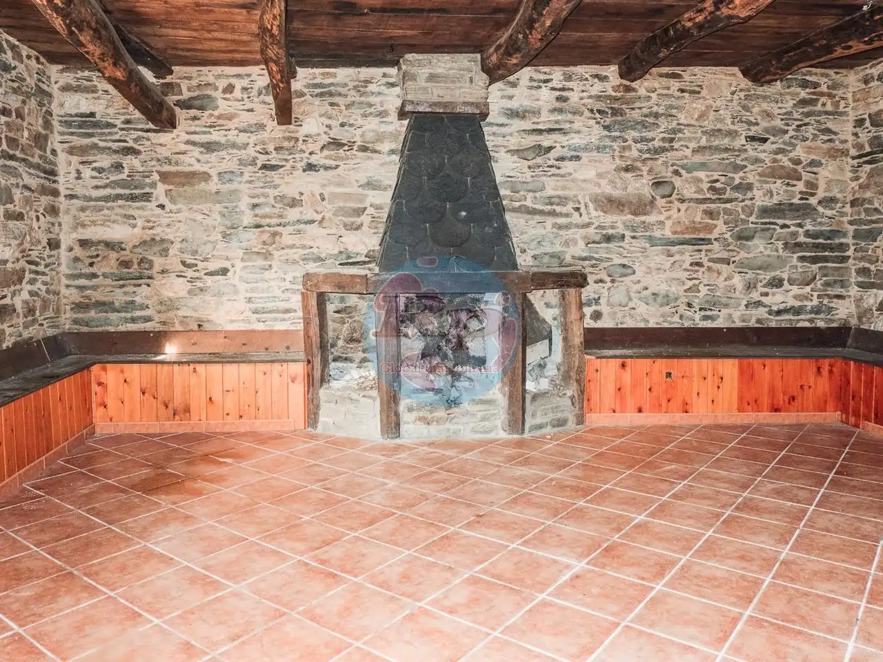 Country house zum Verkauf in Barjas mit Heizung, Privatgarten und Terrasse
