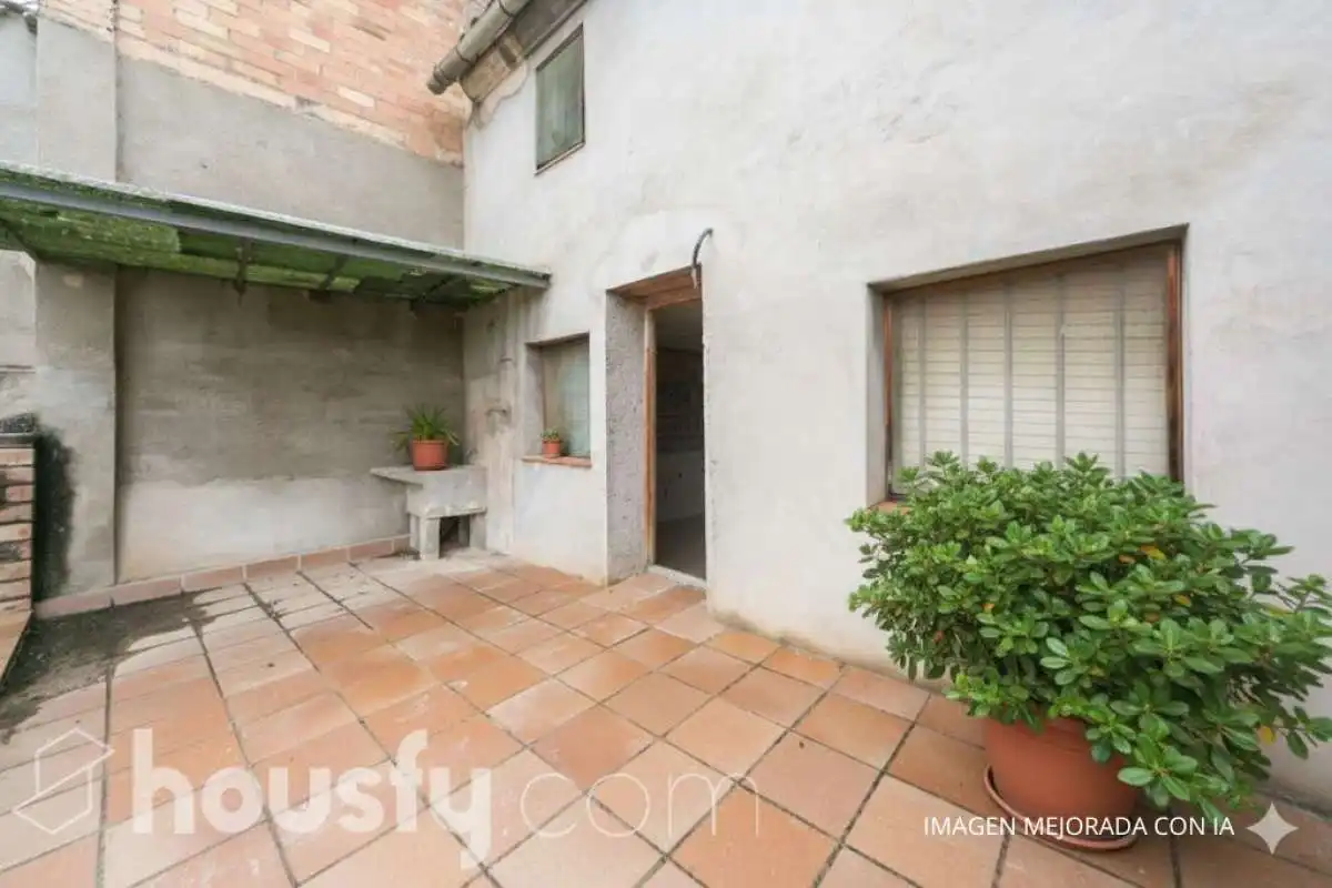 Garden of Houses for sale in Sant Martí de Tous  with Terrace and Balcony