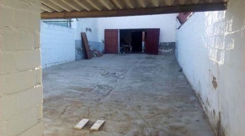 Gran Cochera en el distrito del cerro en Peñarroya-Pueblonuevo provincia de Córdoba con una superficie de 180 m2 antes casa , disp, imatge 2