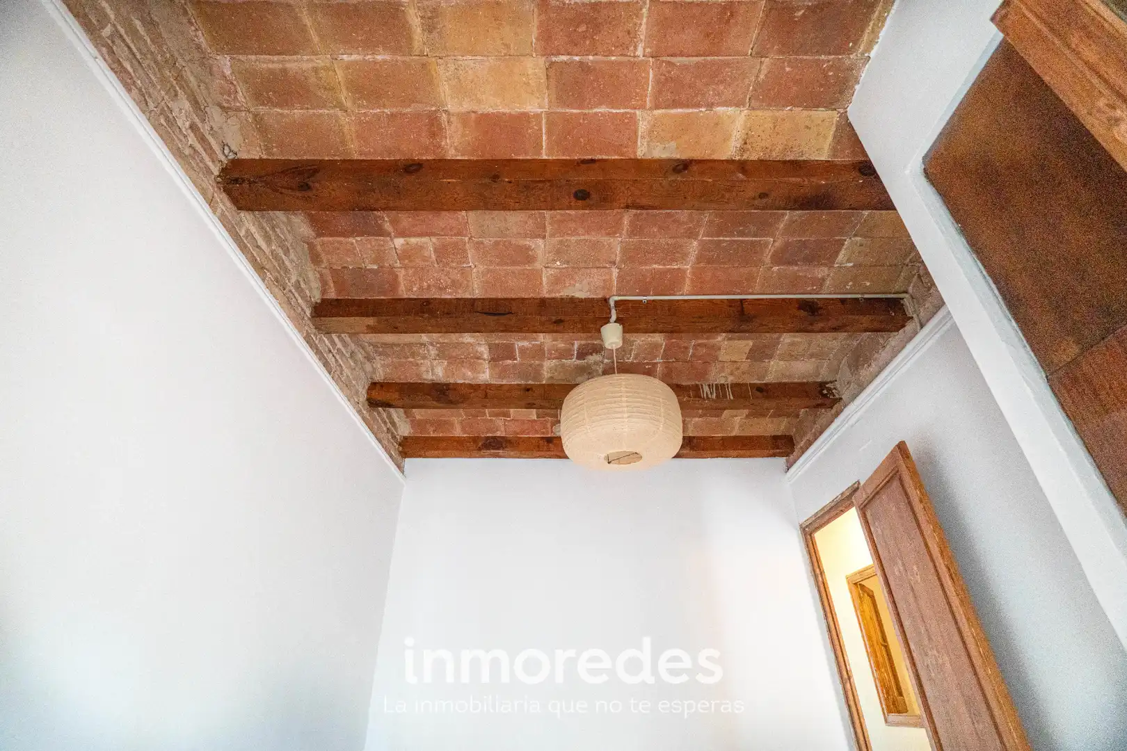 Vista exterior de Piso en venta en Barcelona con Balcón