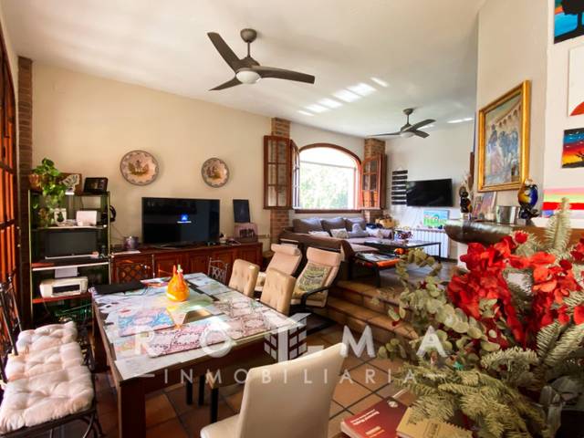 Casa-chalet en Venta en Torrequinto