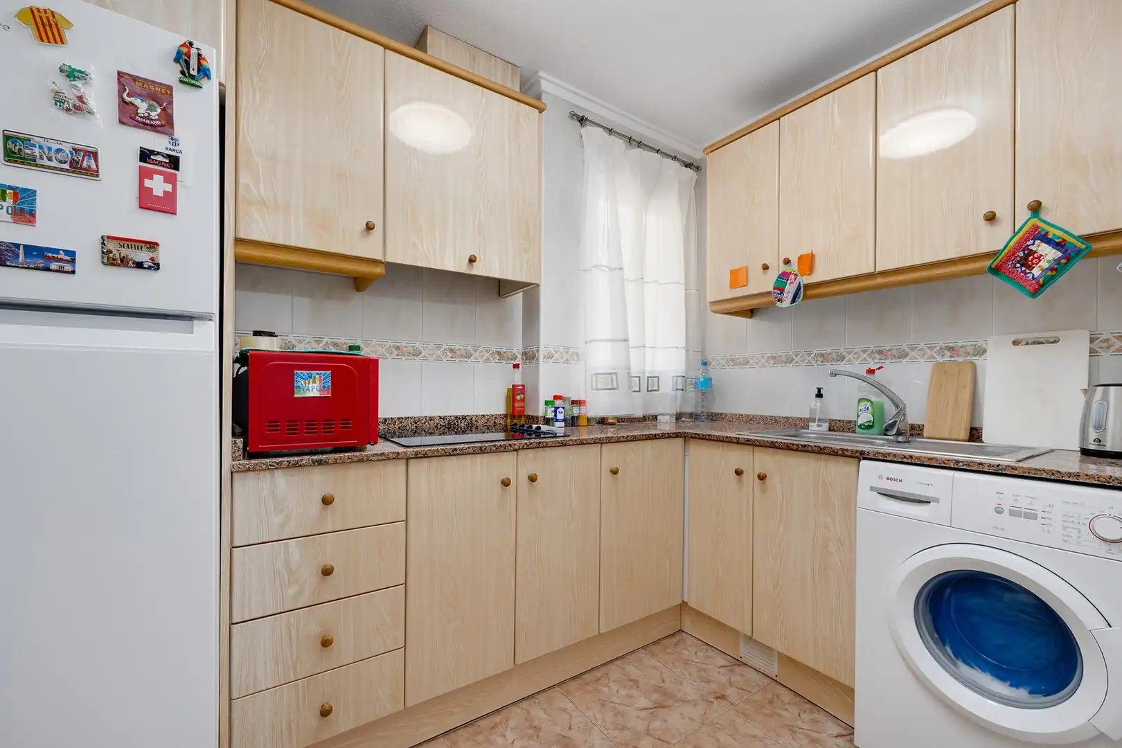 Cuina de Apartament en venda en Torrevieja amb Aire condicionat i Terrassa