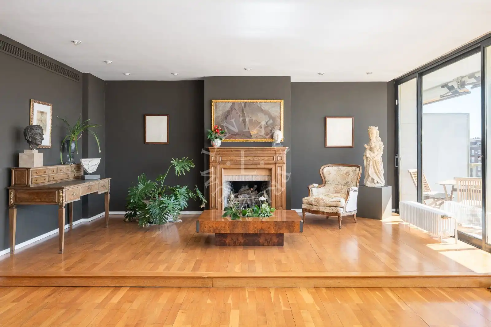 Wohnzimmer von Dachboden zum Verkauf in Barcelona mit Terrasse, Abstellraum und Schwimmbad