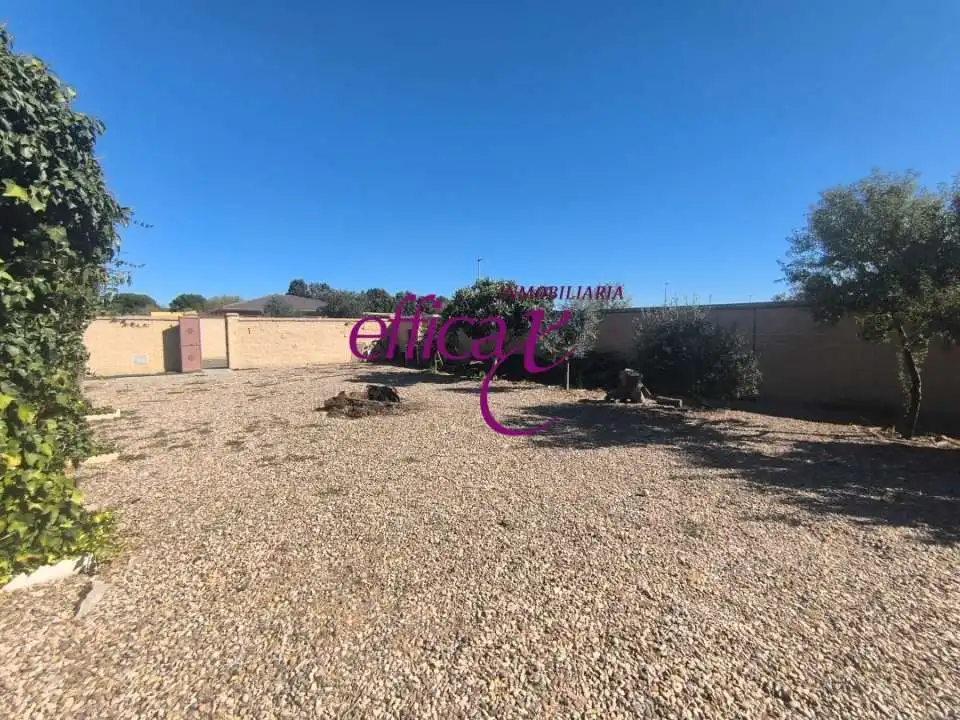 Residencial en venda en Novés