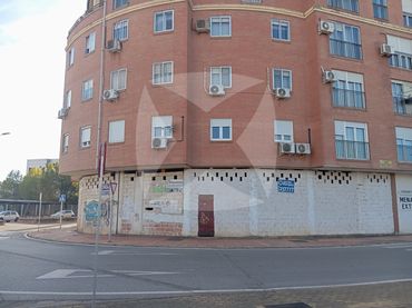 Local comercial en venda a Avenida Castillo Puebla de Alcocer