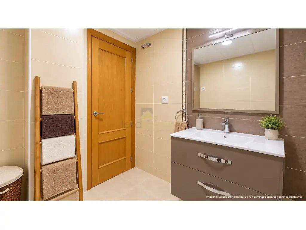 Baño de Apartamento en venta en Lorca