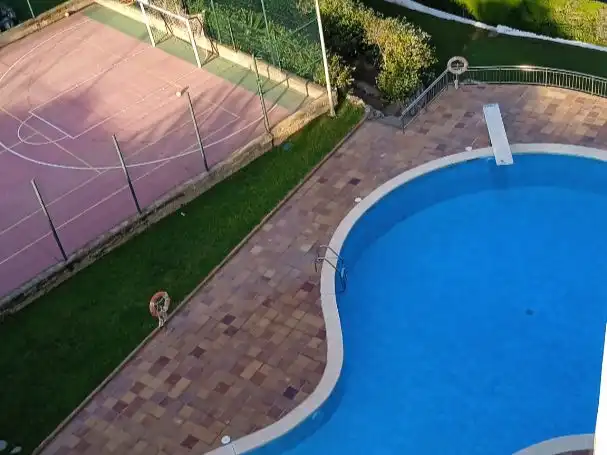 Mini appartamento con piscina in vendita a Carrer Llorenç Trias 28, imagen 4