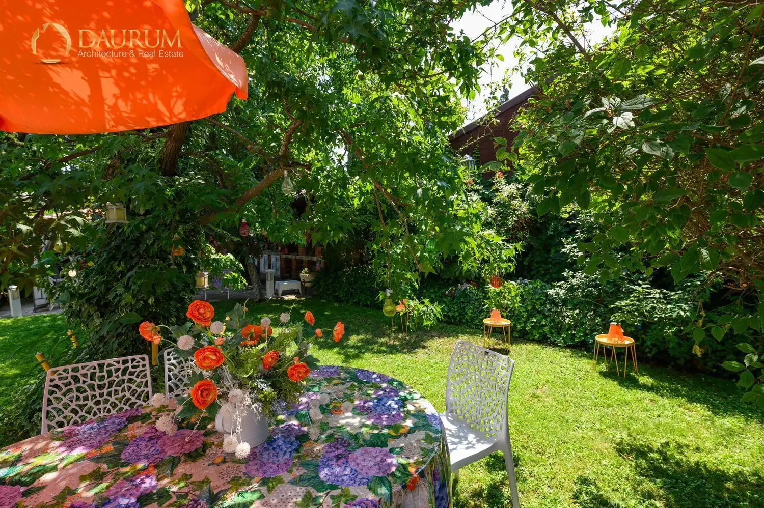 Jardín de Casa adosada en venta en Boadilla del Monte con Aire acondicionado, Calefacción y Jardín privado