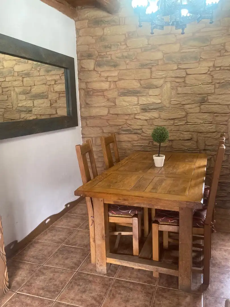 Menjador de Casa o xalet en venda en El Pont de Suert amb Calefacció, Jardí privat i Parquet