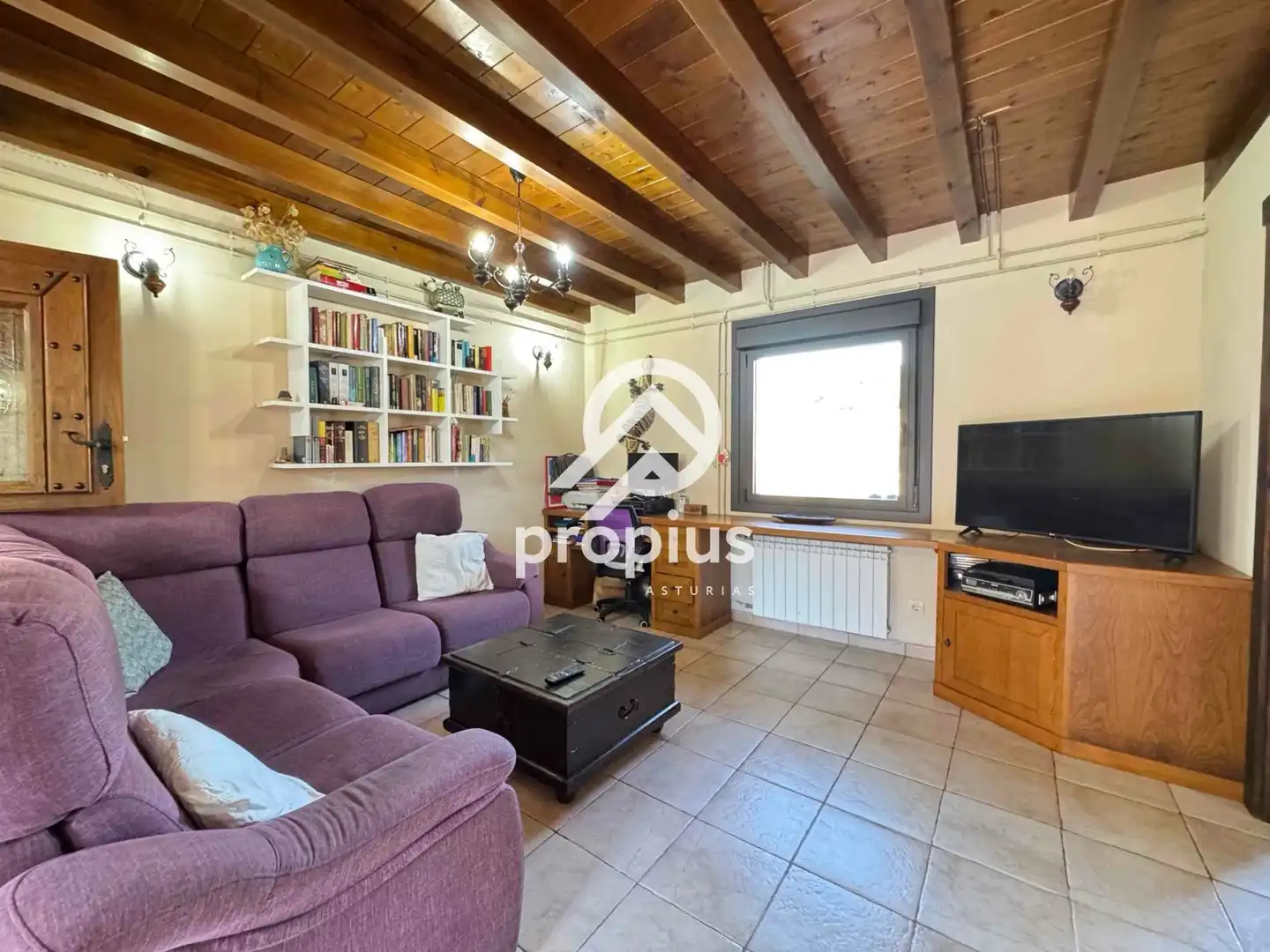 Living room of Houses for sale in Llanes  with Heating, Private garden and Parquet flooring
