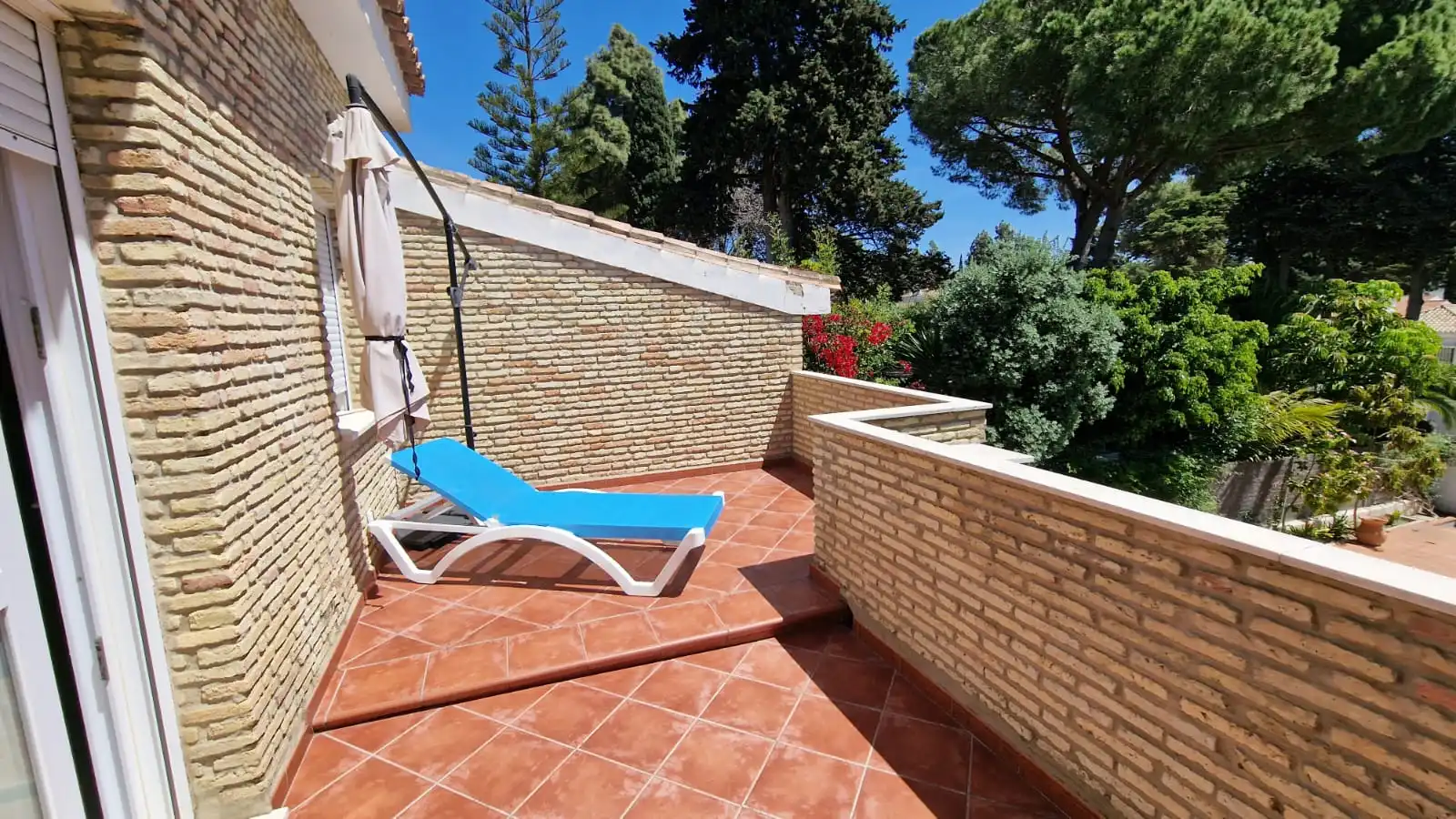 Terrace of Detached homes for sale in El Puerto de Santa María  with Air Conditioner, Private garden and Storage room