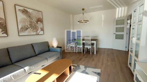 Foto 2 de Piso de alquiler en Vitoria, Gamonal - San Bruno - G9, Burgos Capital