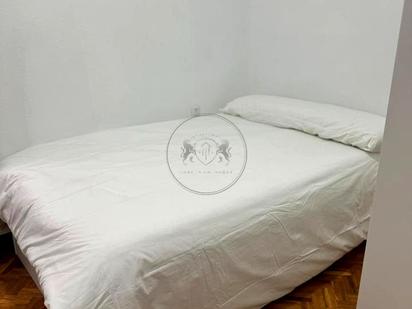 Bedroom of Flat to rent in  Madrid Capital  with Air Conditioner, Heating and Furnished