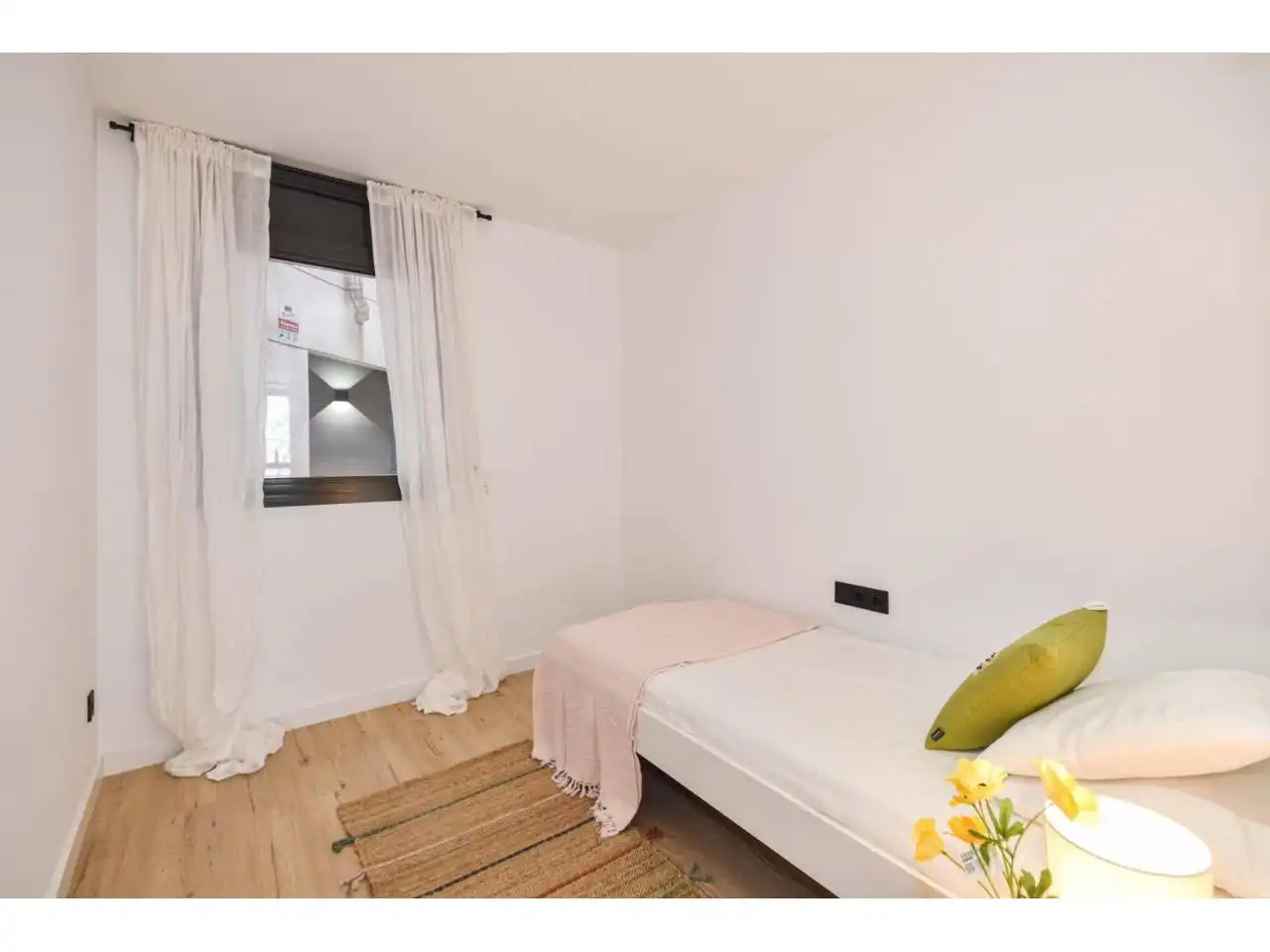 Habitación de Piso en venta en Barcelona con Calefacción, Parquet y Balcón