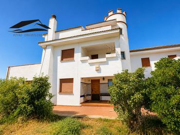 Casa amb balcó en venda a 501
